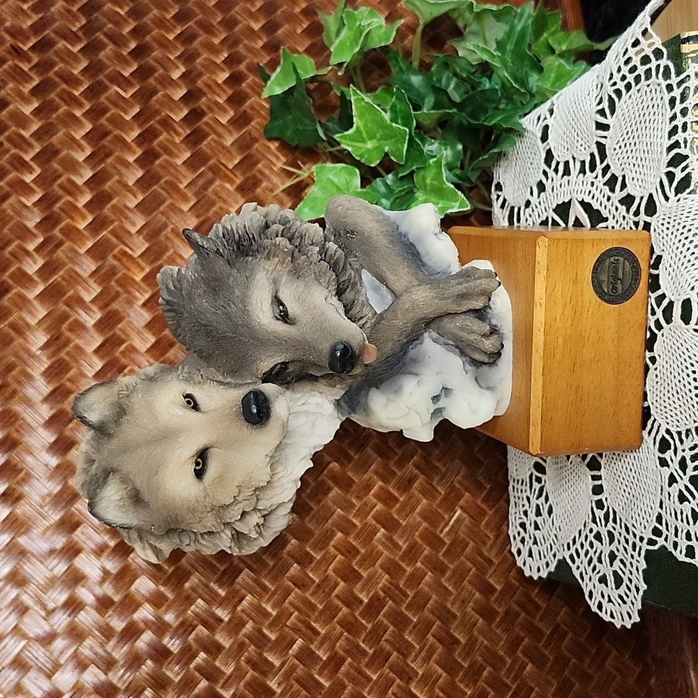 👉*VTG '98* WOLF STATUE "FACE TO FACE" ~MILL CREEK INC ORIGINALS #140090 HERRERO